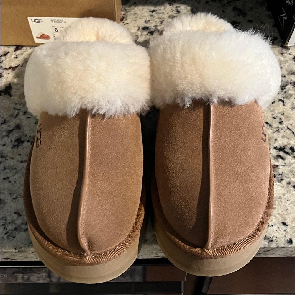 UGG women’s Disquette slipper chestnut - Picture 3 of 6